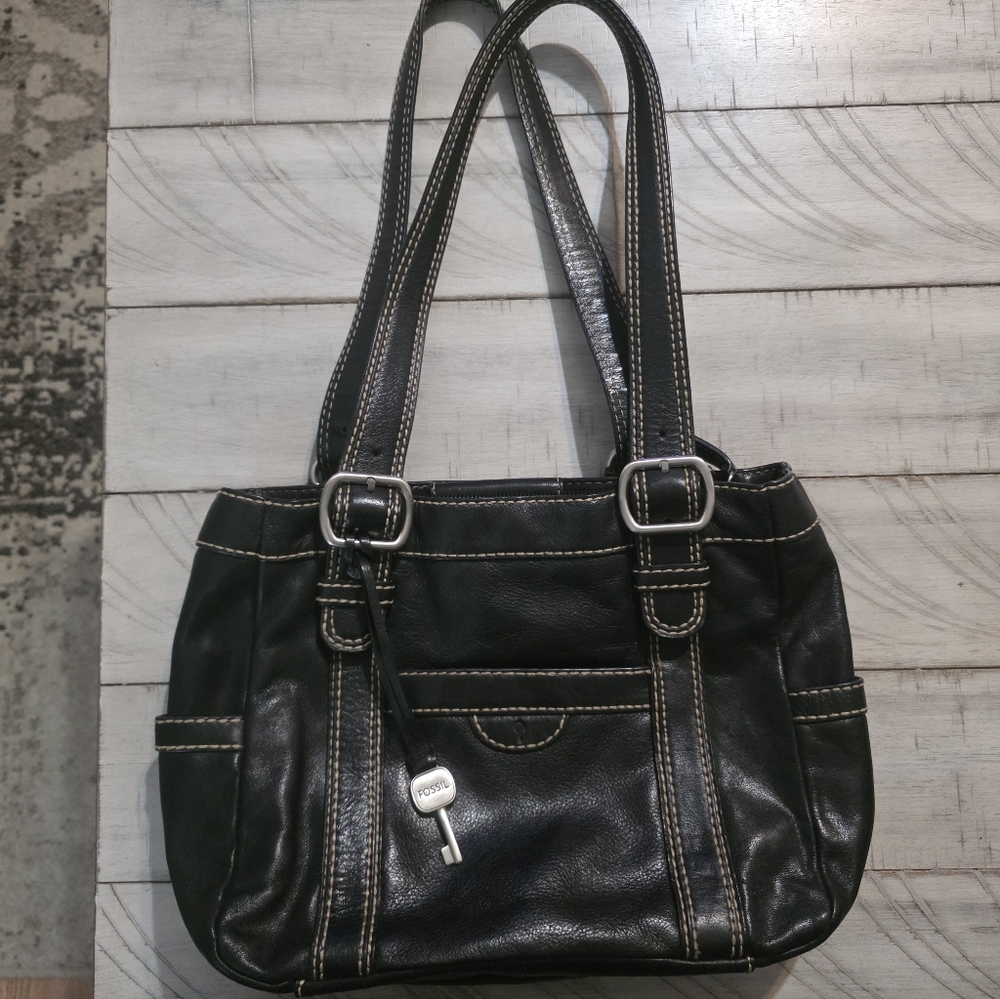 Fossil Black Leather Shoulder Tote with Contrast Stitching